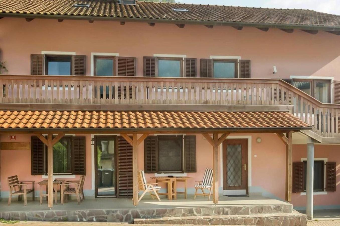 House Maharac With 3 Apartments Till 18 Persons Kamno Dış mekan fotoğraf