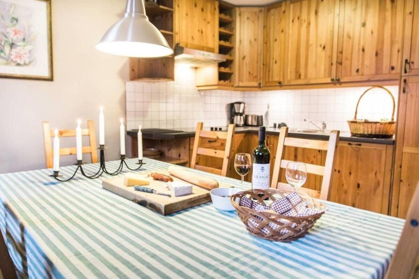 House Maharac With 3 Apartments Till 18 Persons Kamno Dış mekan fotoğraf